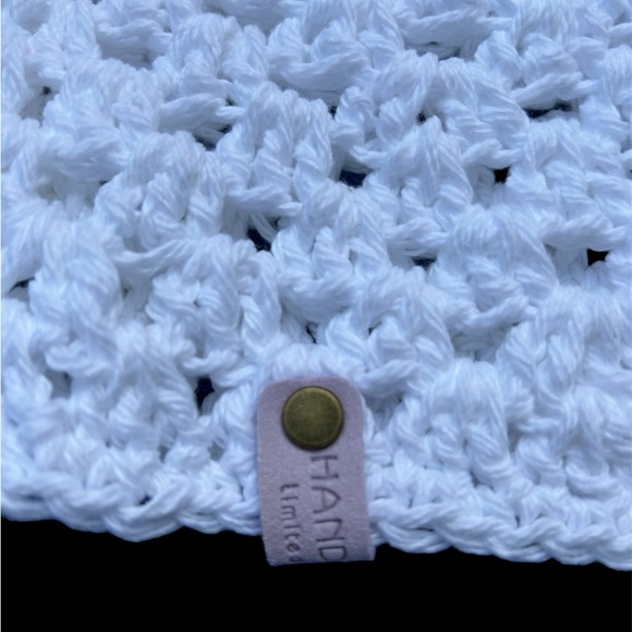 Made in Canada, 100% cotton bright white bucket hat. Handmade NWOT - Picture 5 of 5